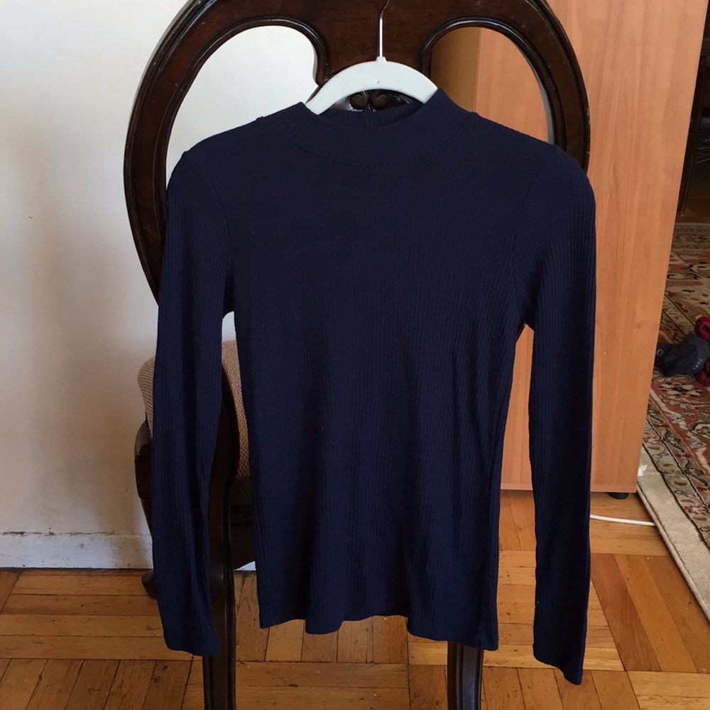 Navy blue long sleeve top
